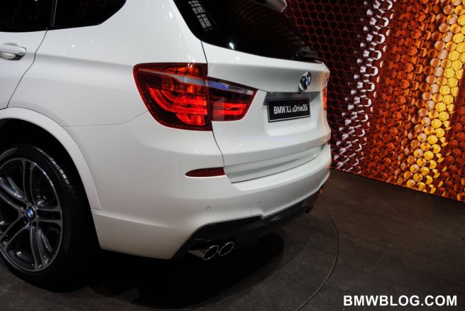 2011-bmw-x3-m-package-41
