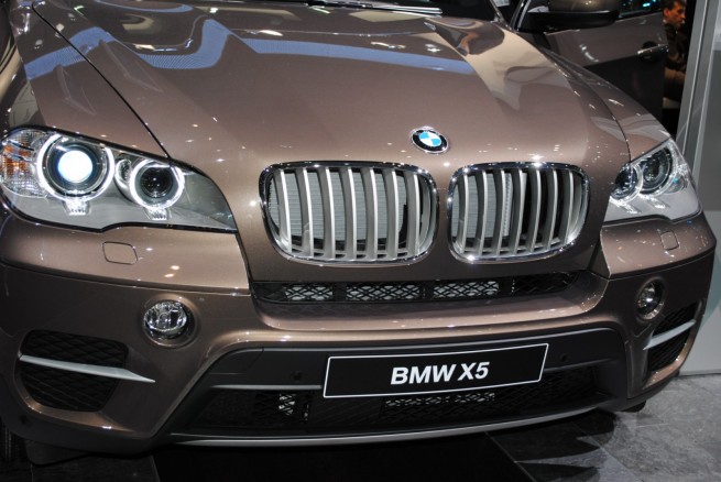 2011-bmw-x5-lci-geneva-26