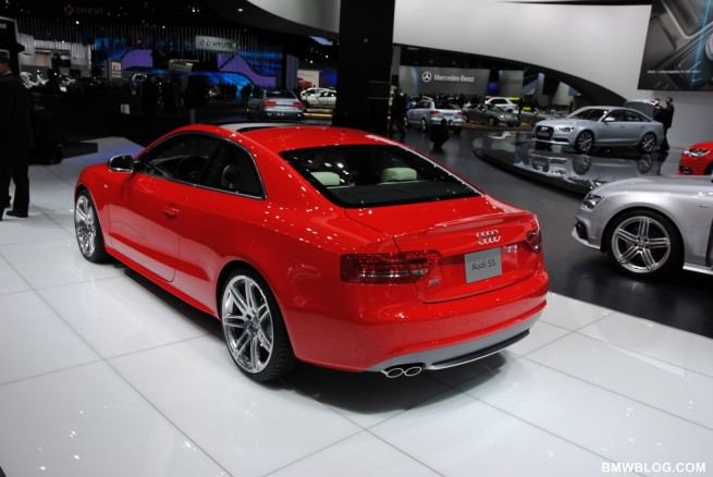 2011-detroit-auto-show-photos-10