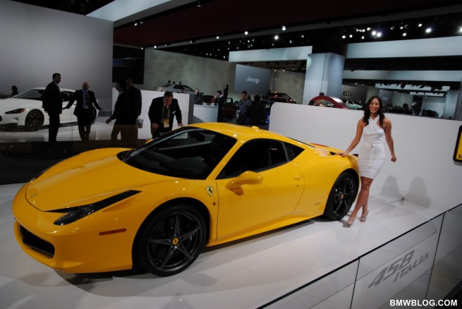 2011-detroit-auto-show-photos-16