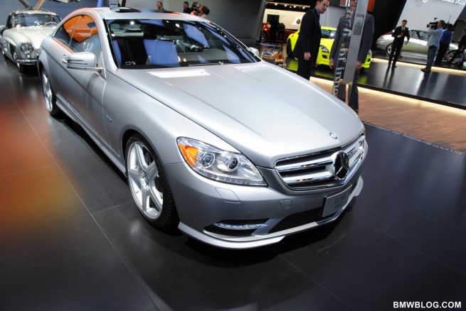 2011-detroit-auto-show-photos-26