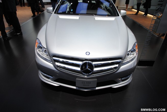 2011-detroit-auto-show-photos-27
