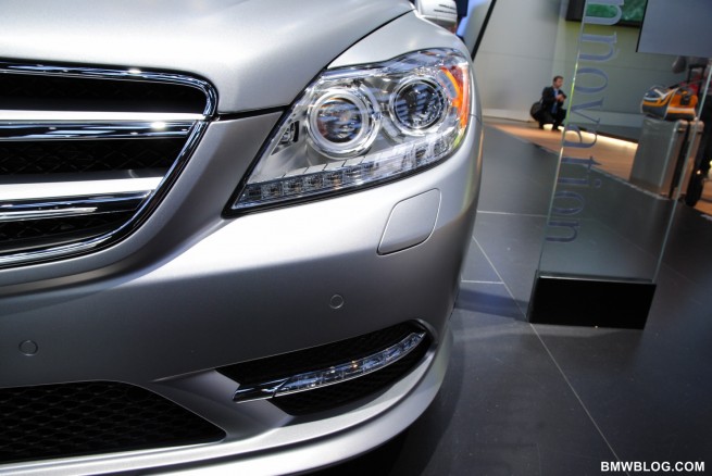 2011-detroit-auto-show-photos-30