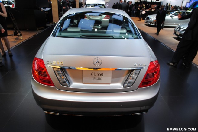 2011-detroit-auto-show-photos-31