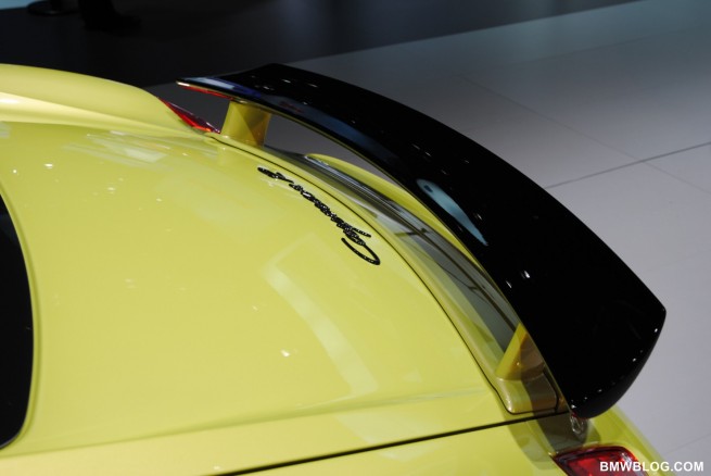 2011-detroit-auto-show-photos-43