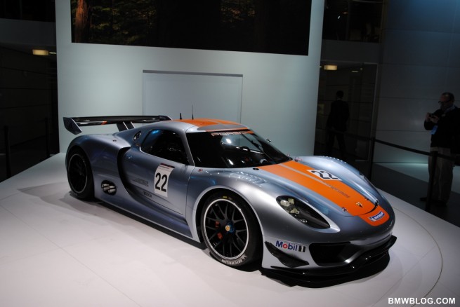 2011-detroit-auto-show-photos-51