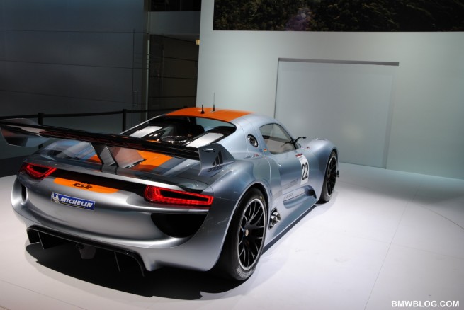 2011-detroit-auto-show-photos-62