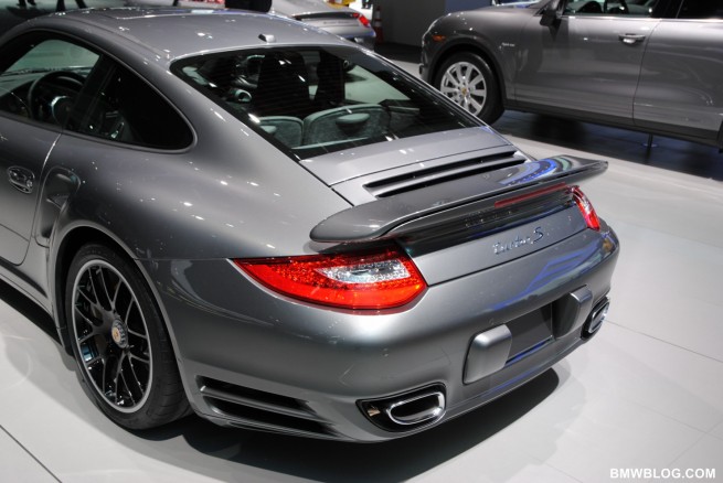 2011-detroit-auto-show-photos-81