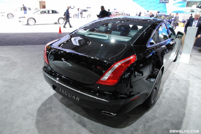2011-detroit-auto-show-photos-83