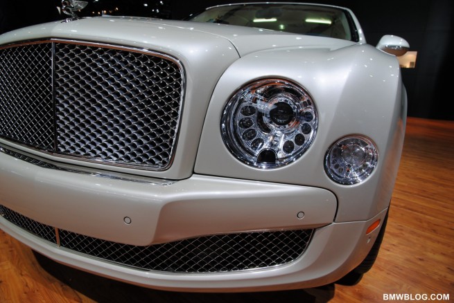 2011-detroit-auto-show-photos-98