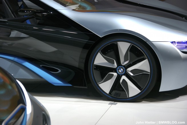 2011-los-angeles-auto-show-32