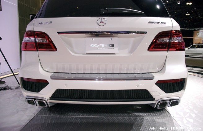 2011-los-angeles-auto-show-41