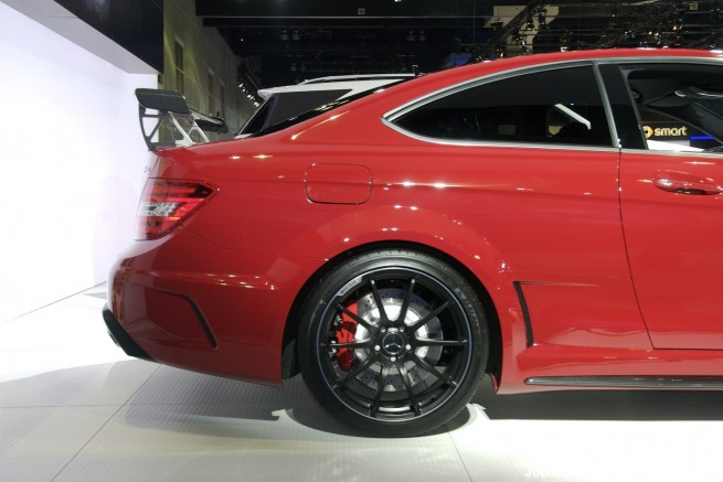 2011-los-angeles-auto-show-44