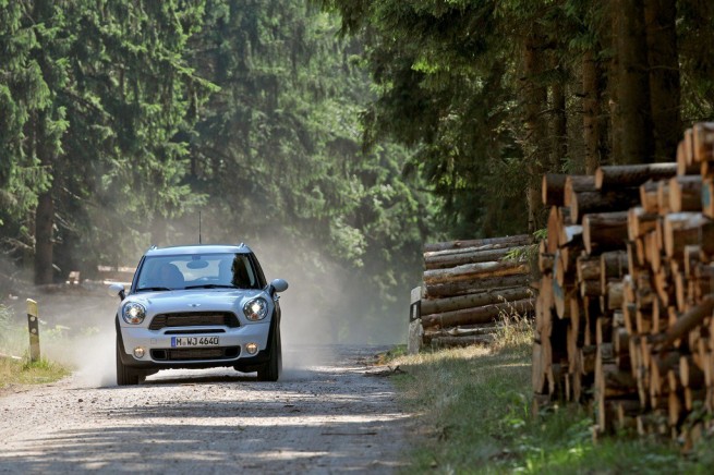 2011-mini-countryman-cooper-s-1