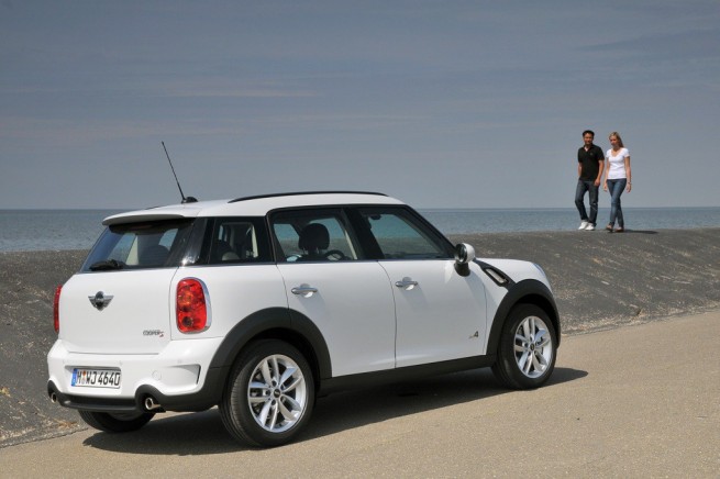 2011-mini-countryman-cooper-s-100