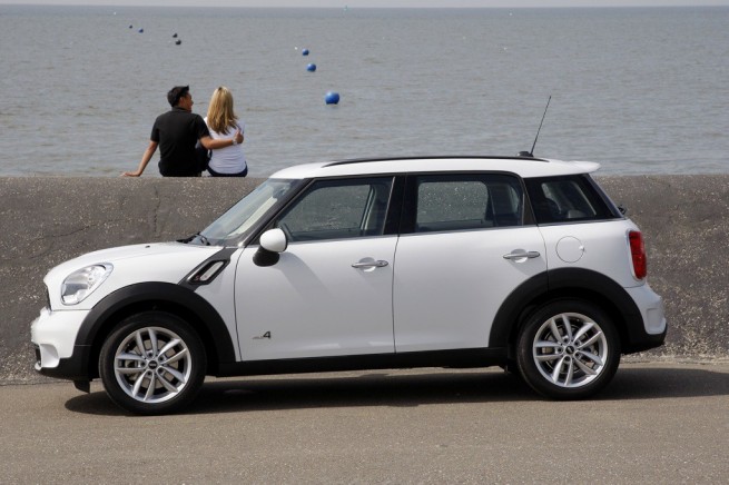 2011-mini-countryman-cooper-s-101