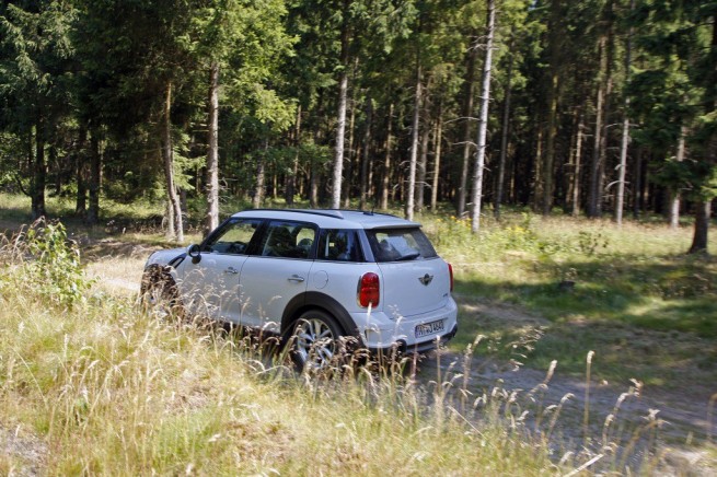 2011-mini-countryman-cooper-s-107