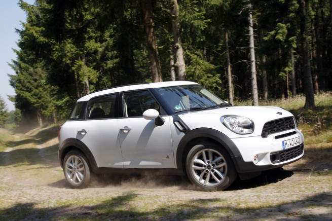 2011-mini-countryman-cooper-s-109