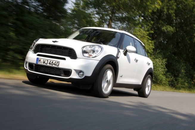 2011-mini-countryman-cooper-s-14