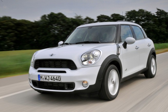2011-mini-countryman-cooper-s-17
