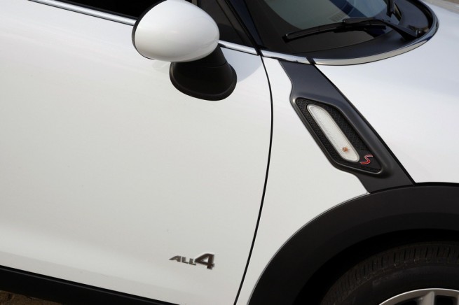 2011-mini-countryman-cooper-s-40