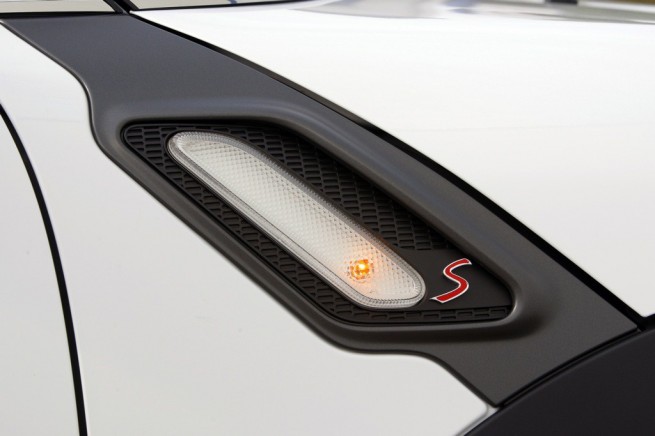 2011-mini-countryman-cooper-s-48