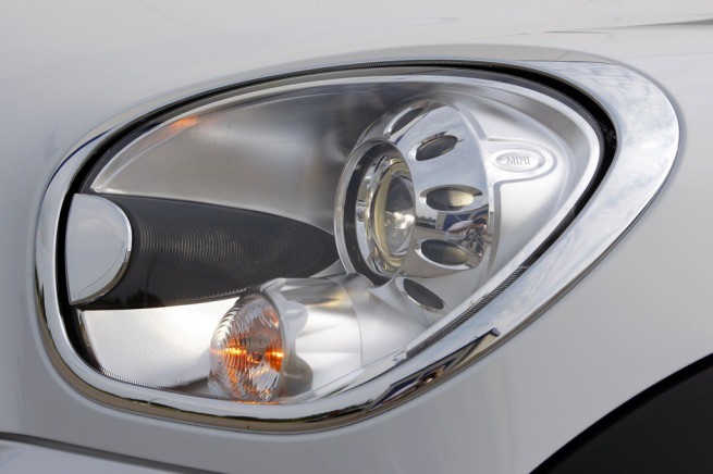 2011-mini-countryman-cooper-s-49