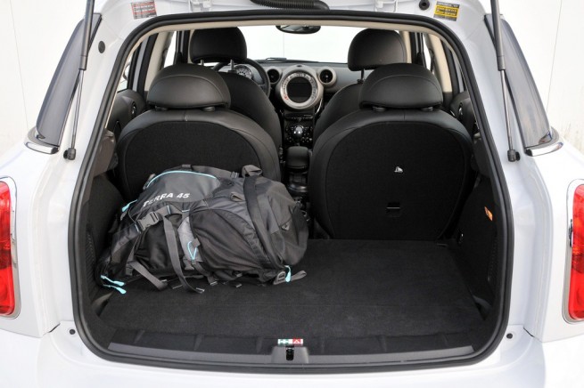 2011-mini-countryman-cooper-s-52
