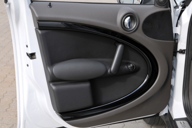 2011-mini-countryman-cooper-s-58