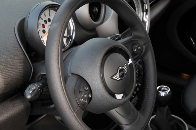 2011-mini-countryman-cooper-s-68