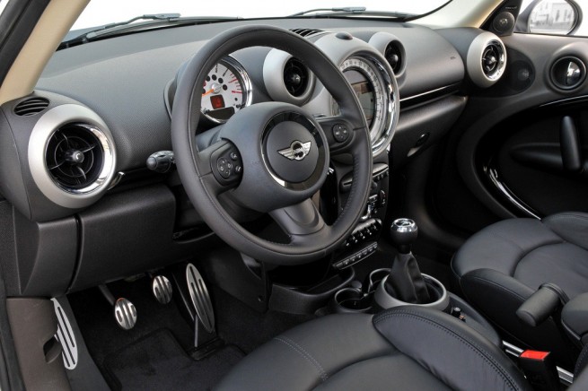 2011-mini-countryman-cooper-s-70