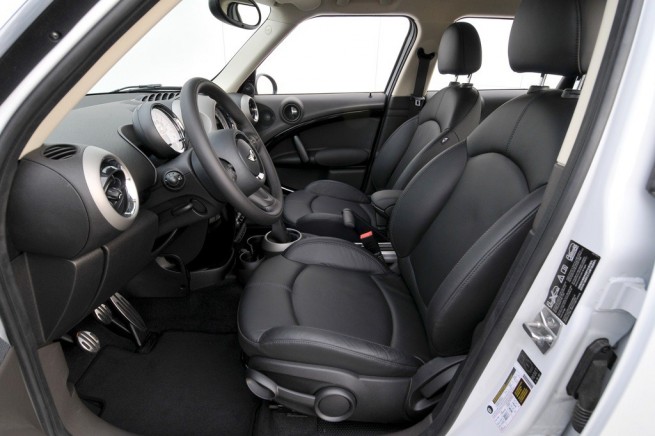 2011-mini-countryman-cooper-s-74