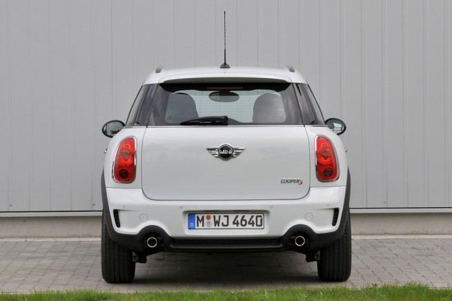 2011-mini-countryman-cooper-s-75