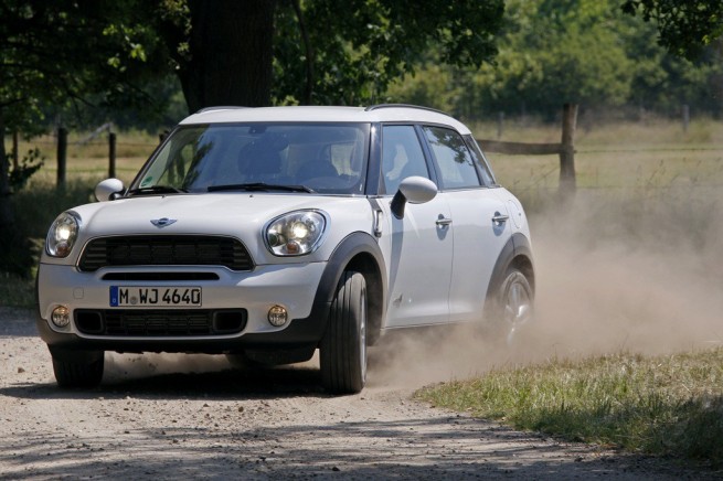 2011-mini-countryman-cooper-s-8