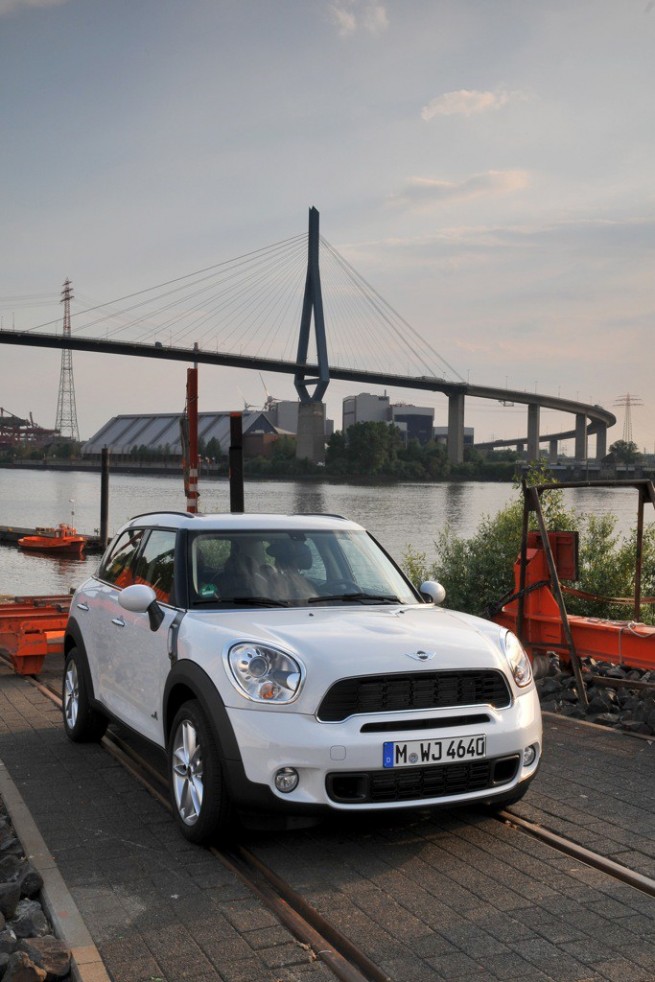2011-mini-countryman-cooper-s-92