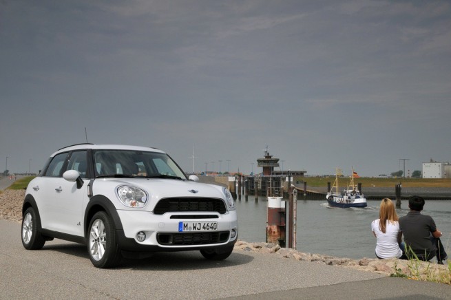 2011-mini-countryman-cooper-s-95
