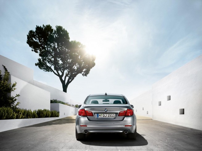2011_bmw_5-series__12_