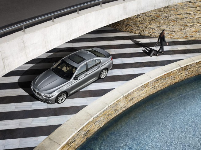 2011_bmw_5-series__18_