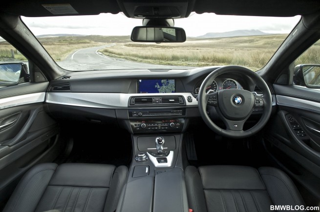 2012-BMW-M5-F10-02