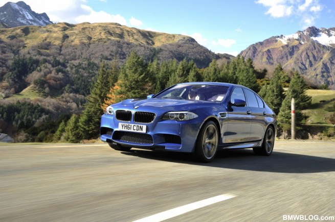 2012-BMW-M5-F10-16