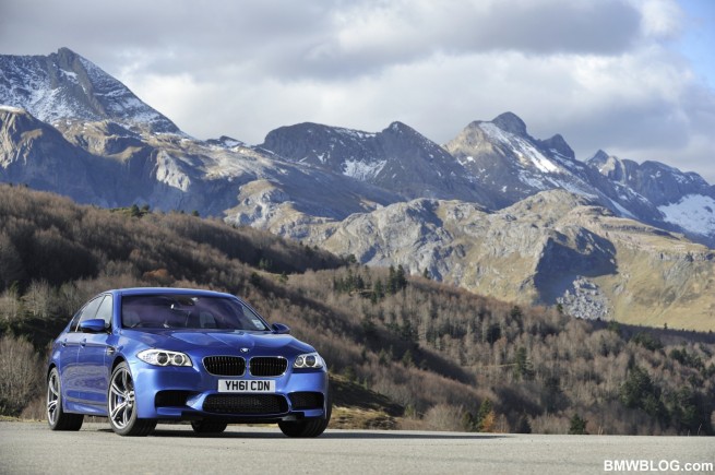 2012-BMW-M5-F10-20