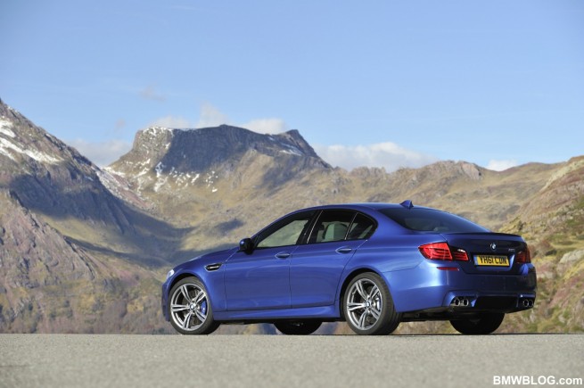 2012-BMW-M5-F10-21