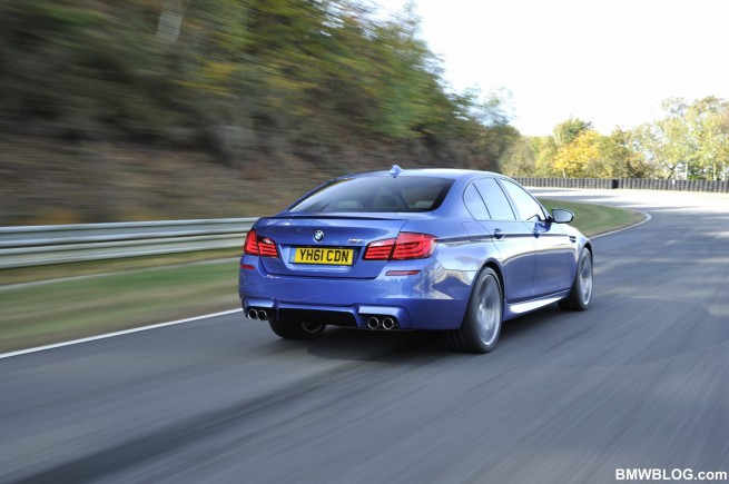 2012-BMW-M5-F10-26