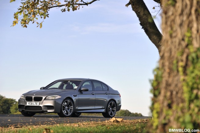 2012-BMW-M5-F10-34