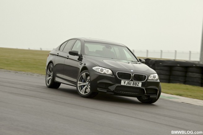 2012-BMW-M5-F10-39