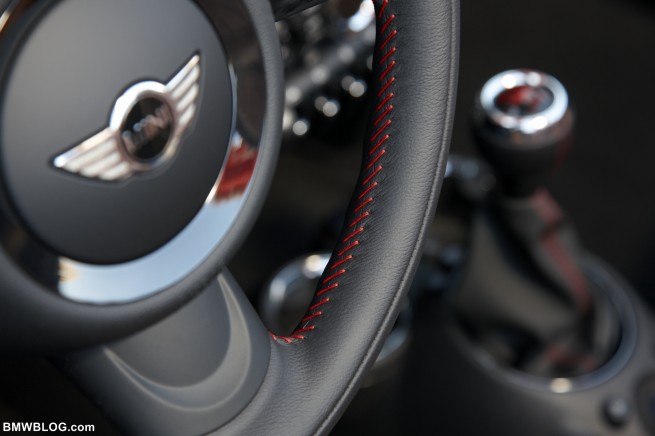 2012-MINI-Roadster-01
