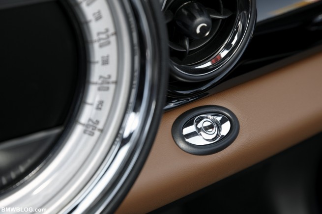 2012-MINI-Roadster-02