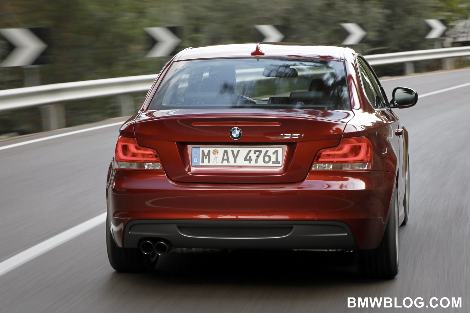 2009 Bmw 135i standard features #7