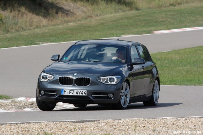 2012-bmw-118i-12