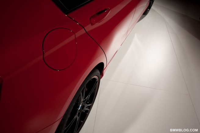 2012-bmw-118i-review-103